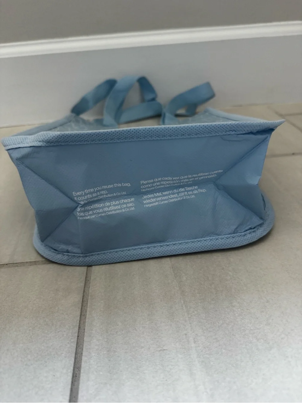 NWT Lululemon Small Light Blue Tote with bubble logo - Picture 5 of 5